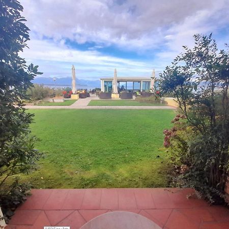 Lido International Hotel Desenzano del Garda Buitenkant foto