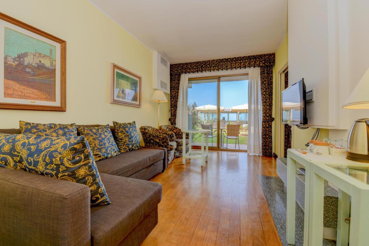 Lido International Hotel Desenzano del Garda Buitenkant foto