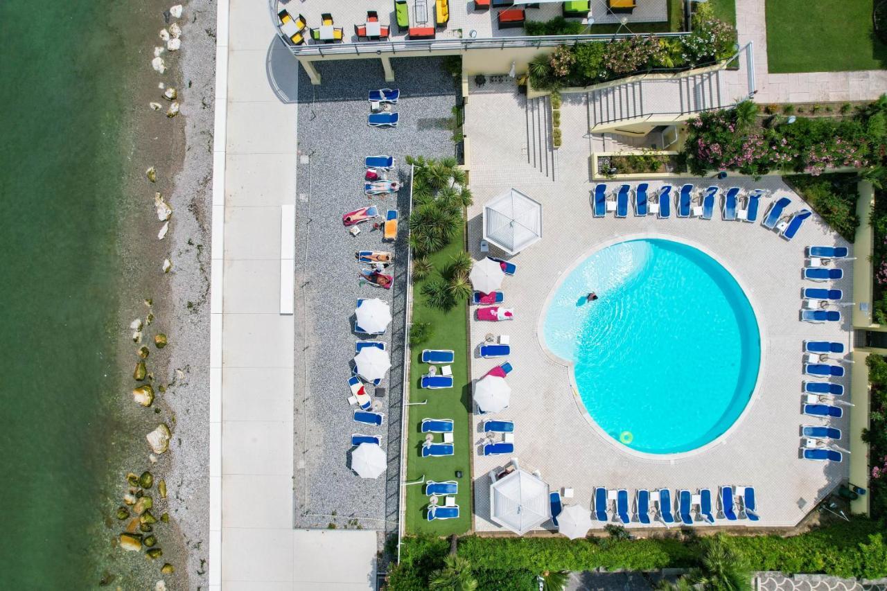 Lido International Hotel Desenzano del Garda Buitenkant foto