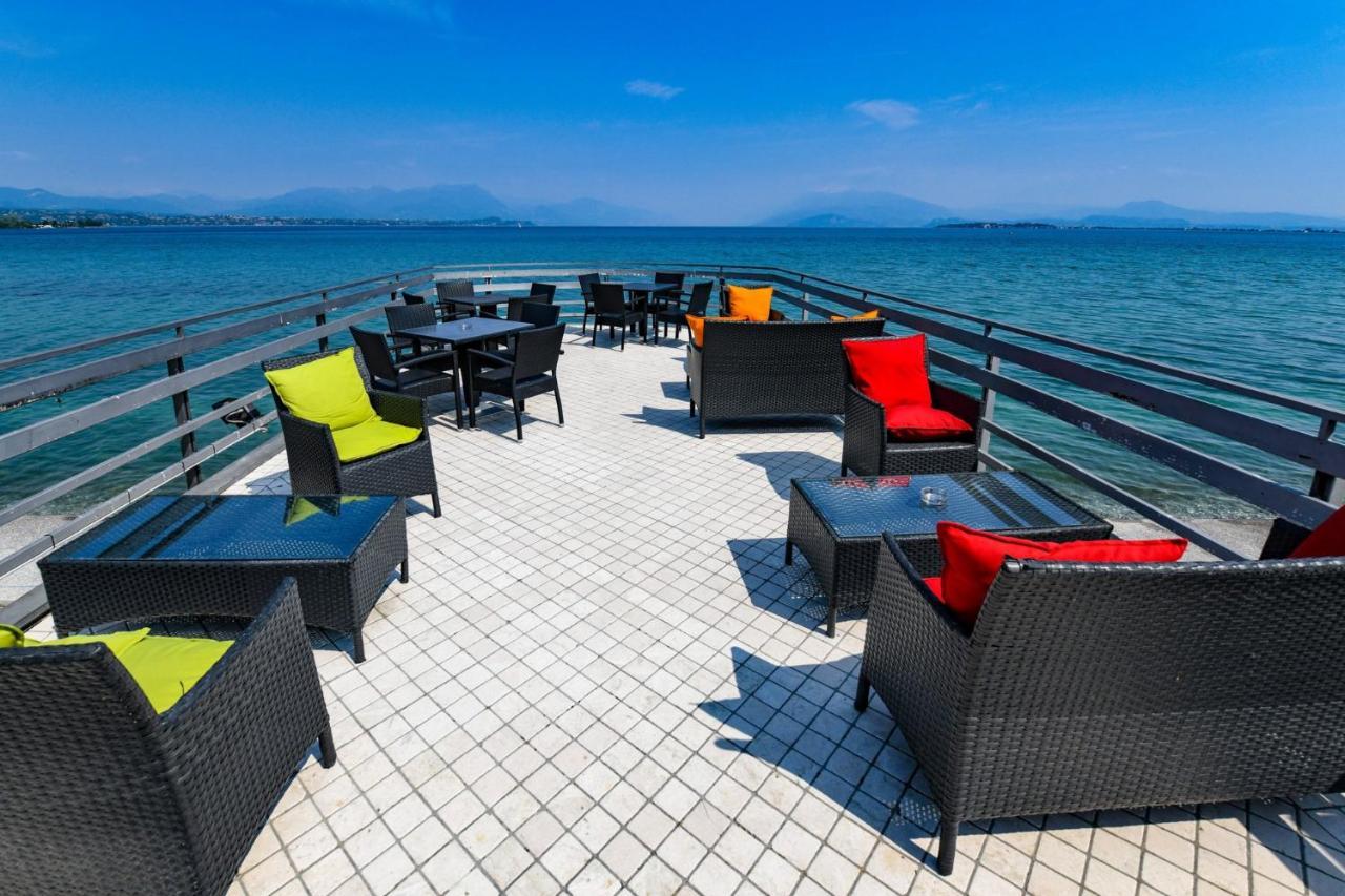 Lido International Hotel Desenzano del Garda Buitenkant foto