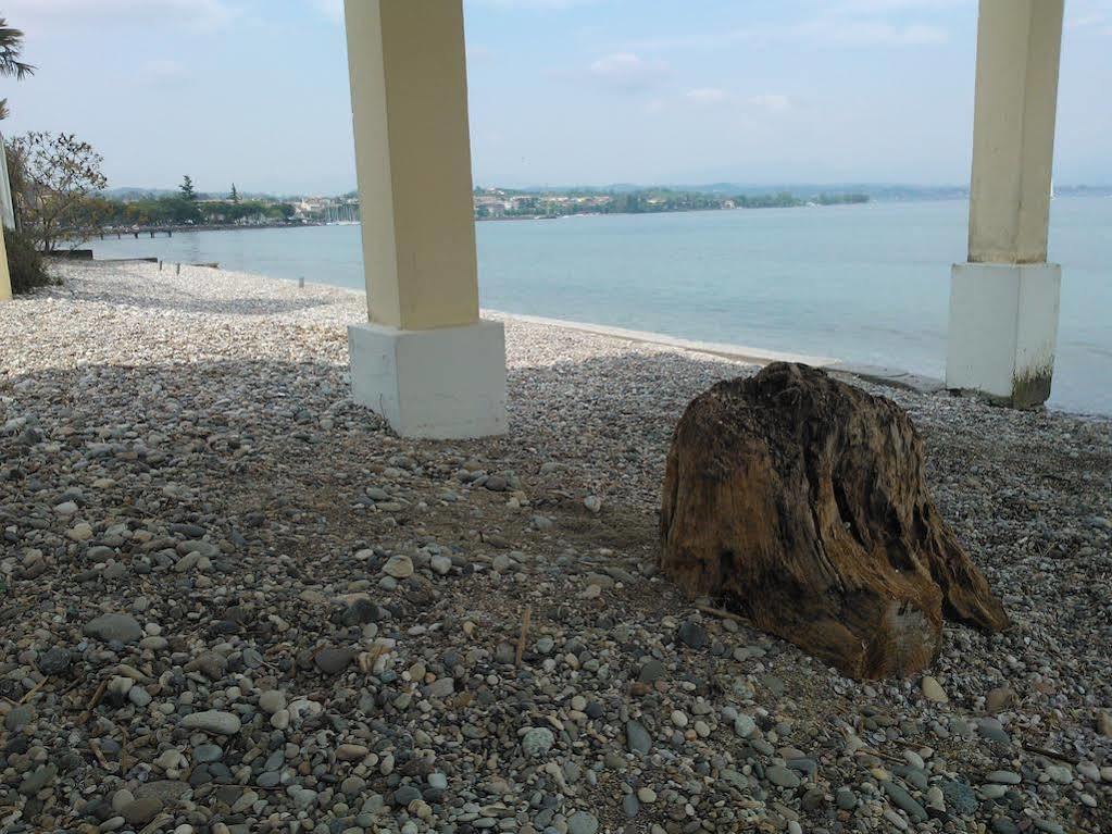 Lido International Hotel Desenzano del Garda Buitenkant foto