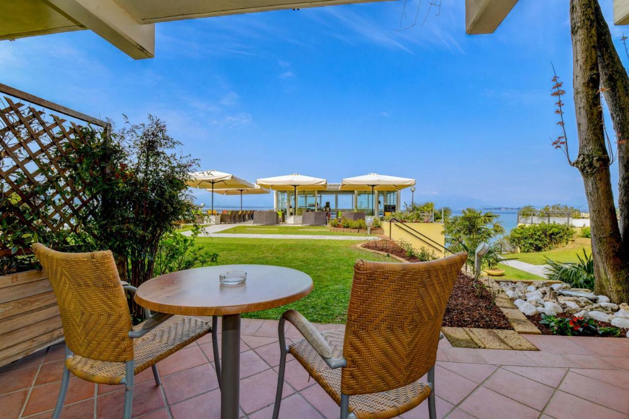 Lido International Hotel Desenzano del Garda Buitenkant foto