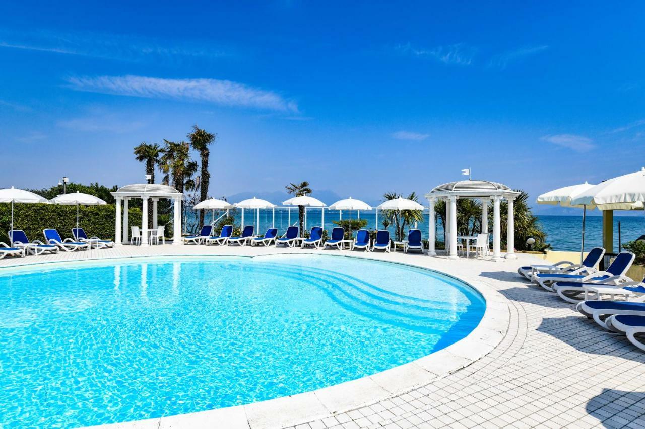 Lido International Hotel Desenzano del Garda Buitenkant foto