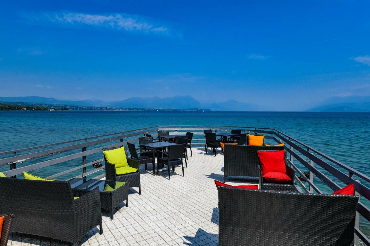 Lido International Hotel Desenzano del Garda Buitenkant foto
