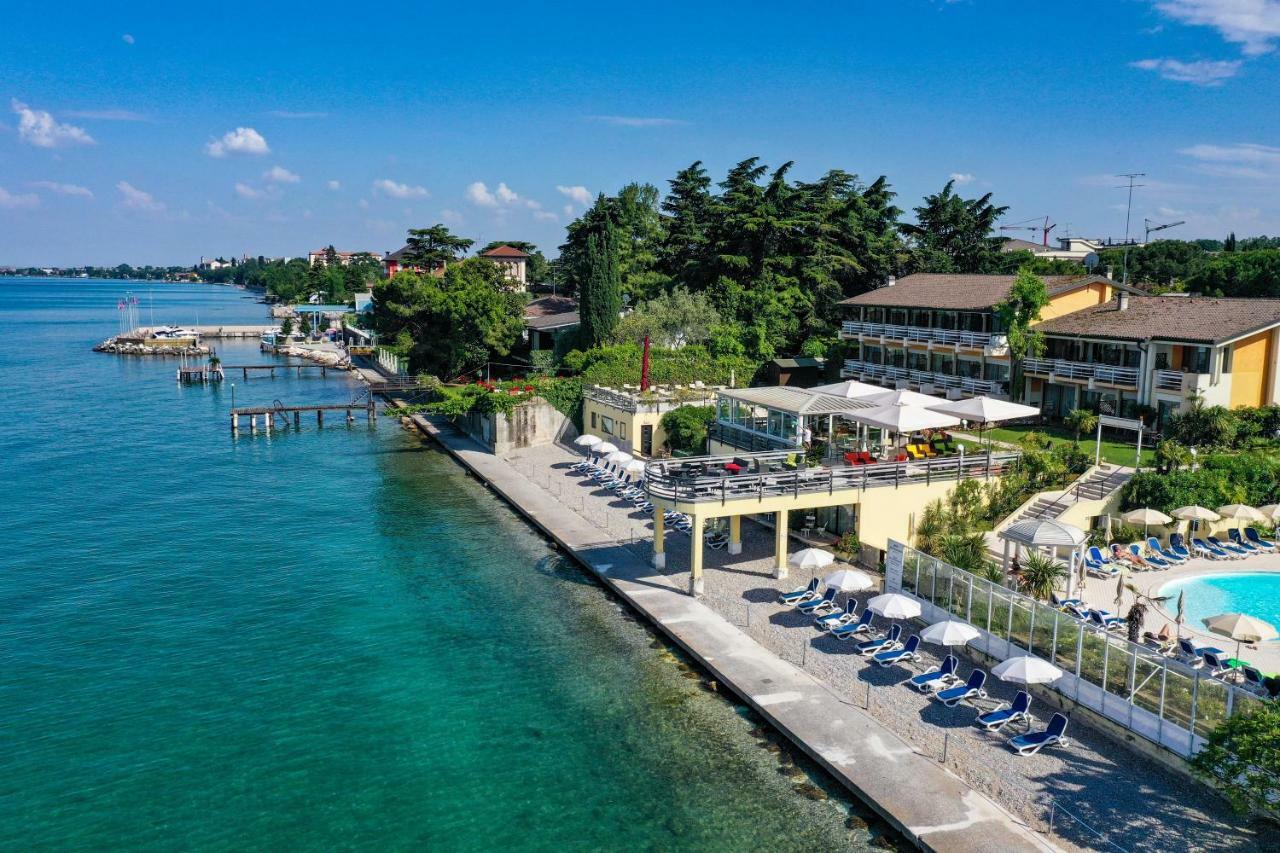 Lido International Hotel Desenzano del Garda Buitenkant foto