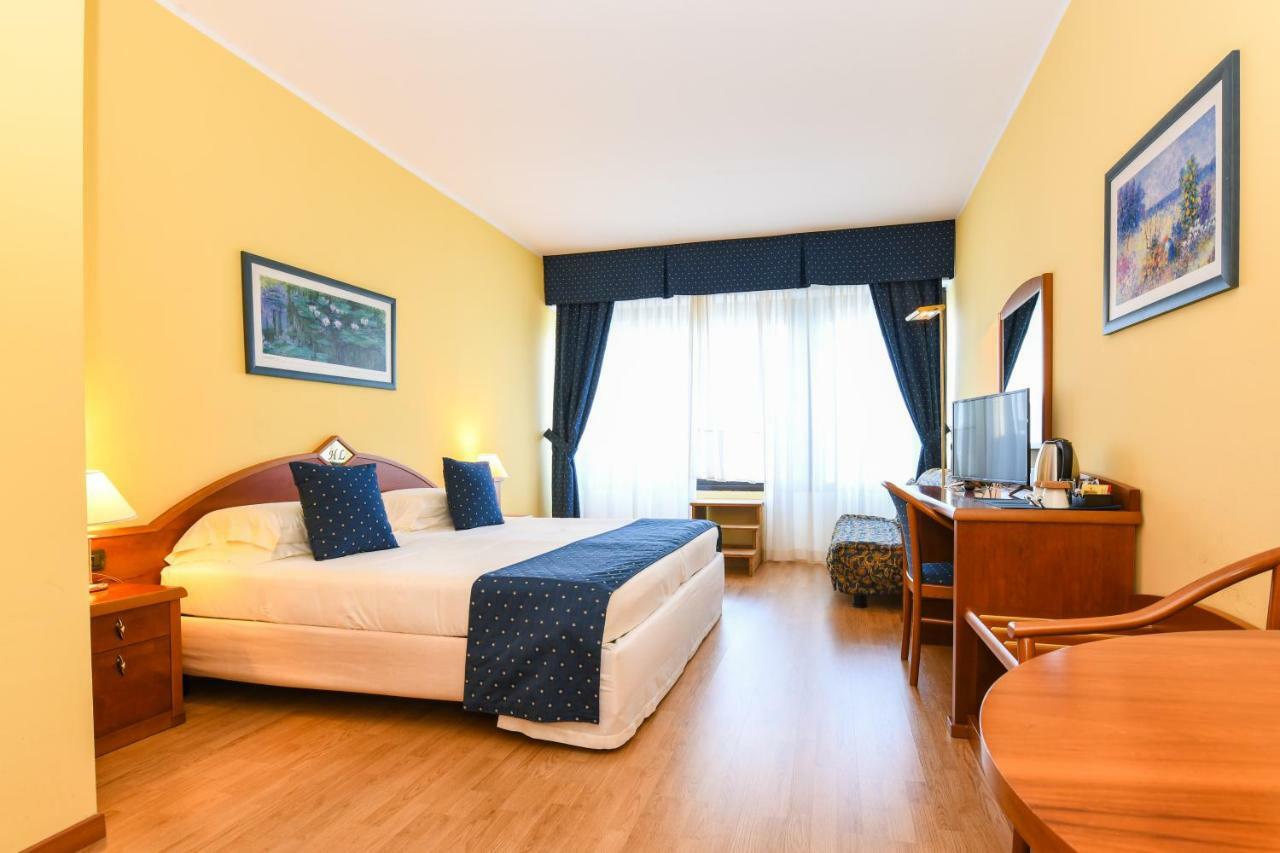 Lido International Hotel Desenzano del Garda Buitenkant foto